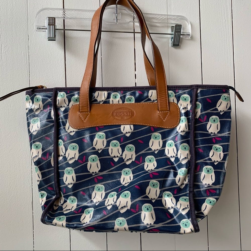 Fossil snow owl tote